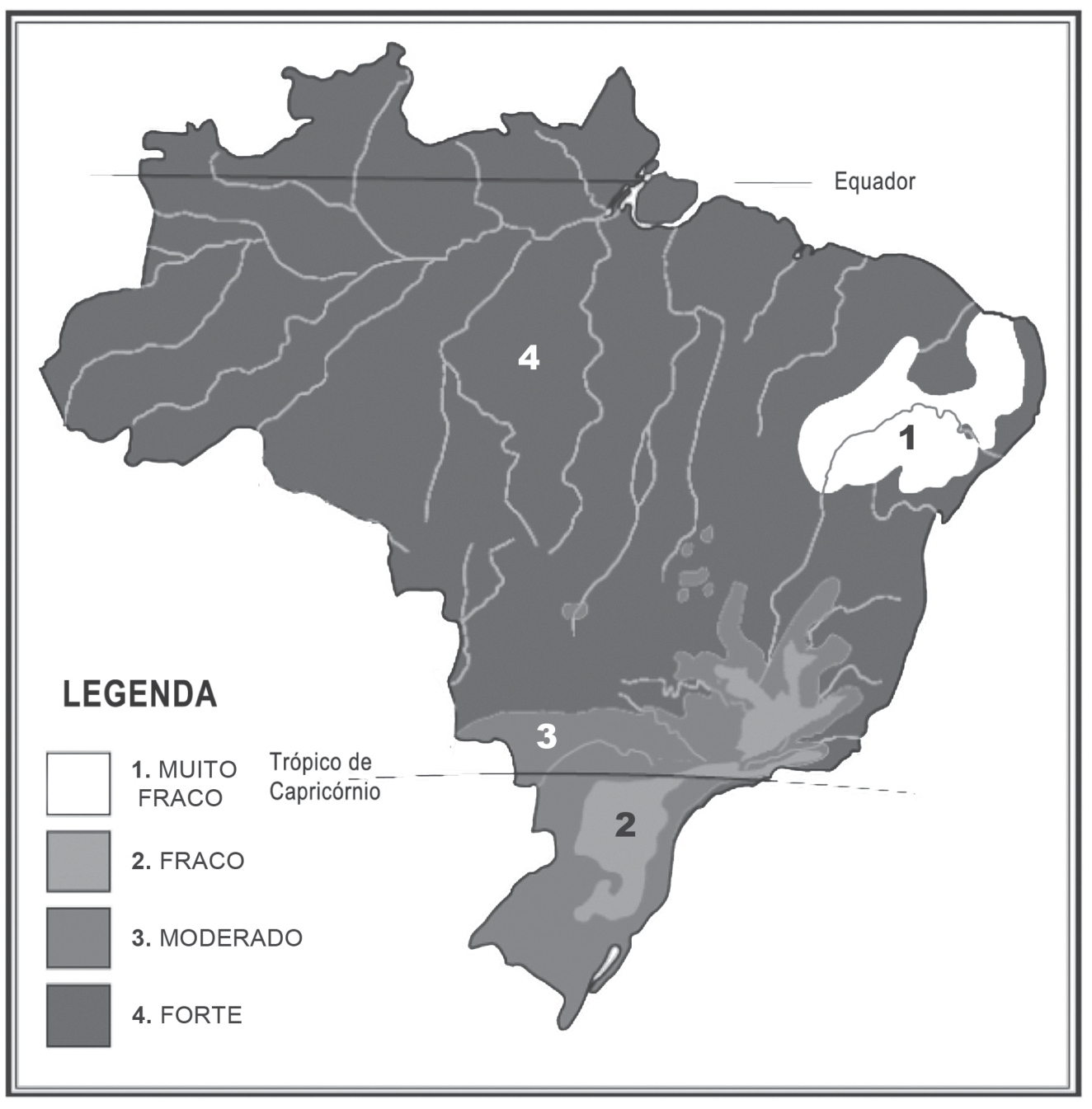 Mapa do Brasil com os graus 1 Muito Fraco, 2 Fraco, 3 Moderado e 4 Forte. O grau 1 aparece em uma mancha no interior do Nordeste; o grau 4 ocupa grande parte do Norte e do centro do país. Os graus 2 e 3 aparecem mais ao sul. Há indicação do Equador e do Trópico de Capricórnio.